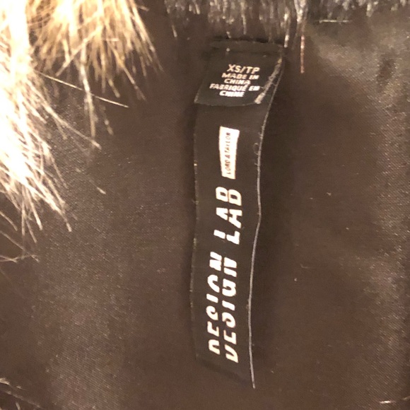 NWOT Design Lab Lord & Taylor Faux Fur Vest (XS) - Picture 4 of 6